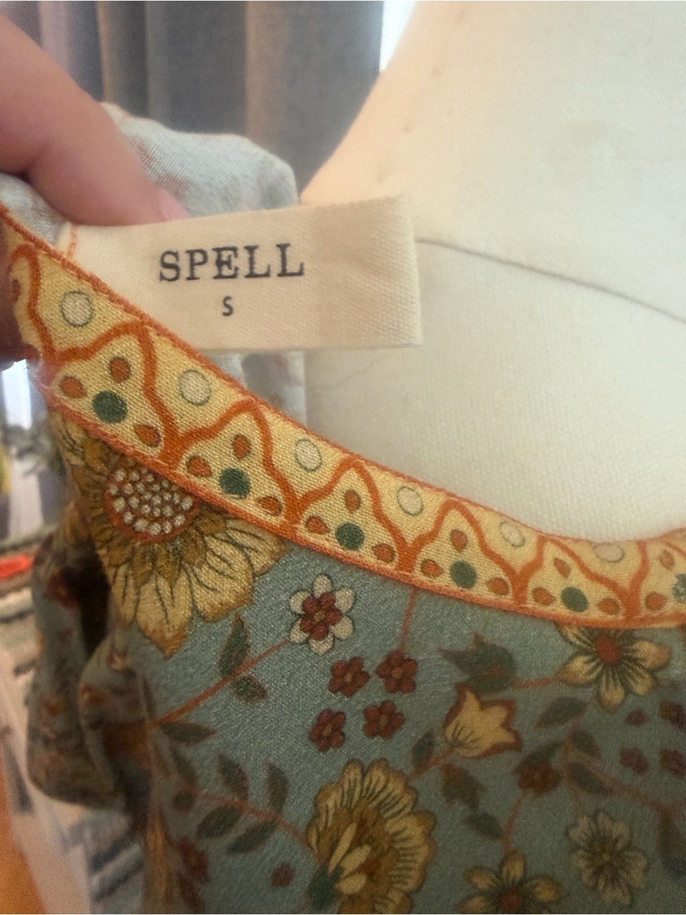 Spell & The Gypsy Boho Floral Mini Dress Sage Green Border Print Size Small - Picture 5 of 5